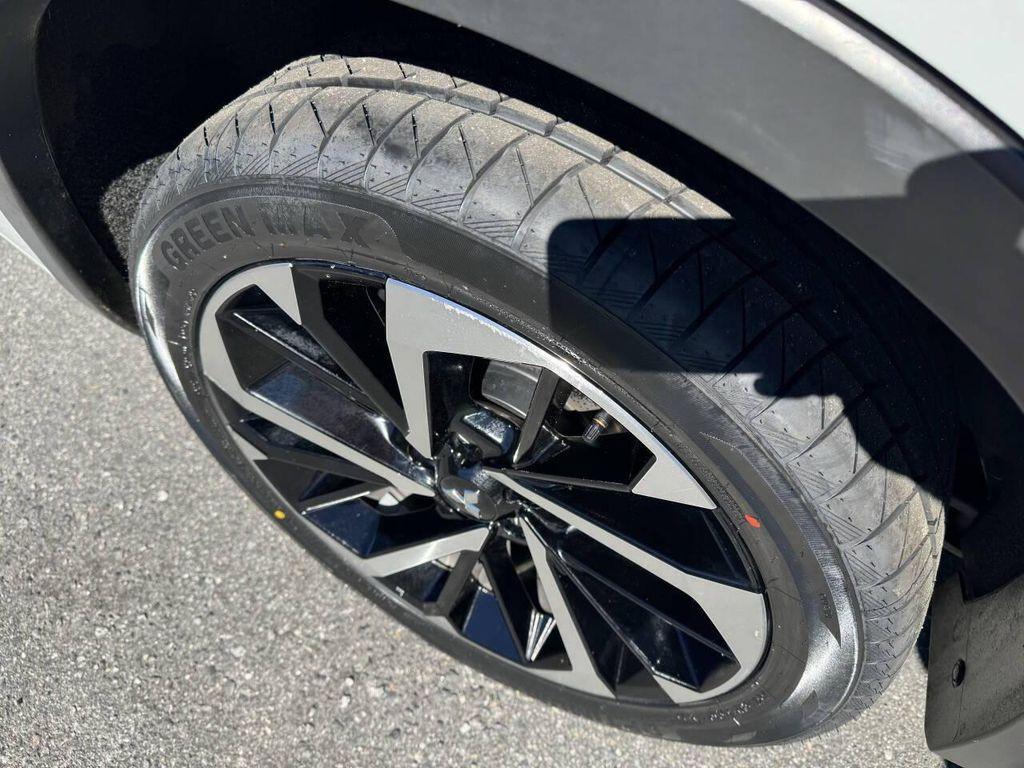 used 2024 Mitsubishi Outlander car, priced at $17,995