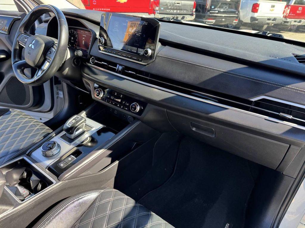 used 2024 Mitsubishi Outlander car, priced at $17,995