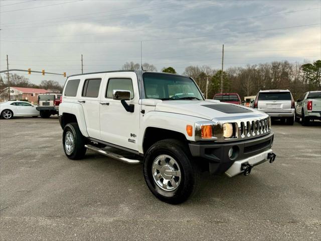 used 2009 Hummer H3 car, priced at $12,995