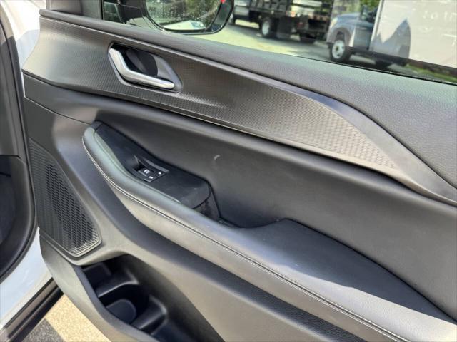 used 2023 Jeep Grand Cherokee car, priced at $29,995