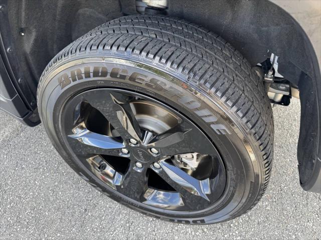 used 2023 Jeep Grand Cherokee car, priced at $29,995