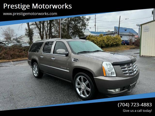 used 2011 Cadillac Escalade ESV car, priced at $12,995