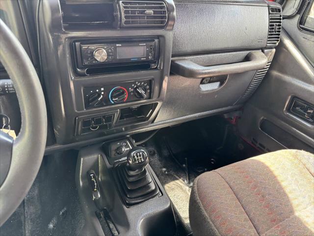 used 2000 Jeep Wrangler car, priced at $8,995