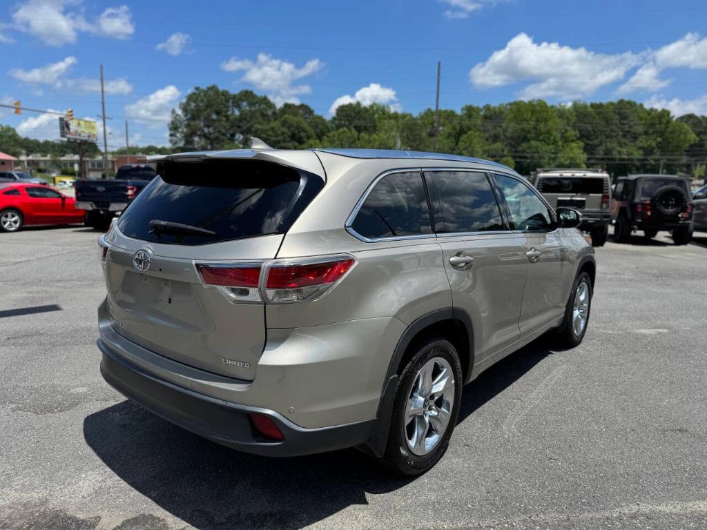 used 2016 Toyota Highlander car, priced at $18,995