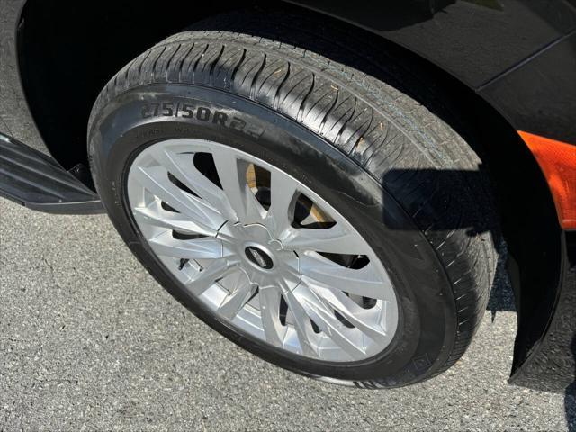used 2022 Cadillac Escalade car, priced at $48,995