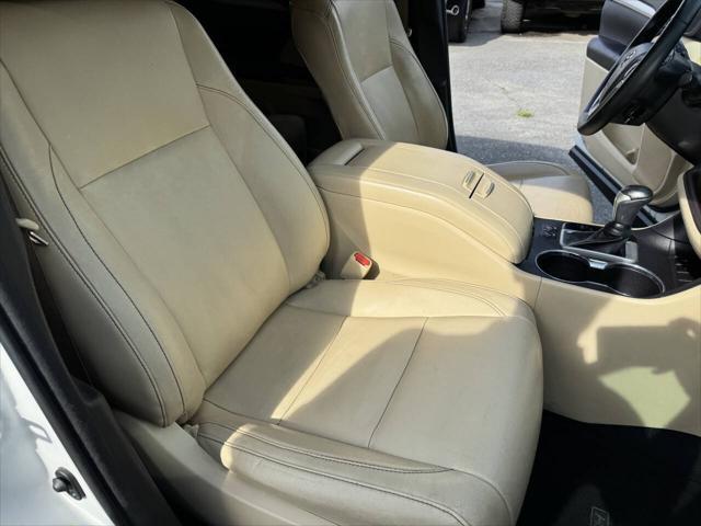 used 2018 Toyota Highlander car, priced at $20,995