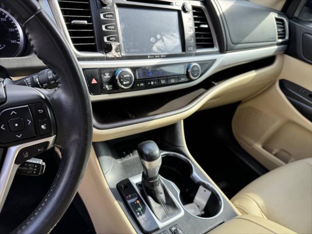 used 2018 Toyota Highlander car, priced at $20,995
