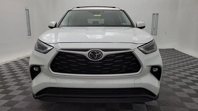 used 2022 Toyota Highlander car, priced at $39,656