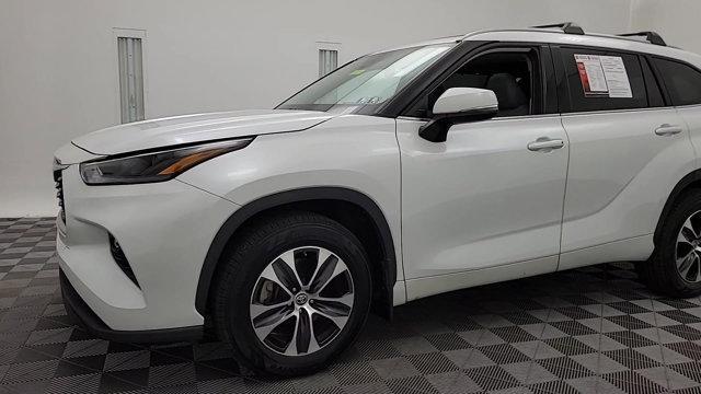 used 2022 Toyota Highlander car, priced at $39,656