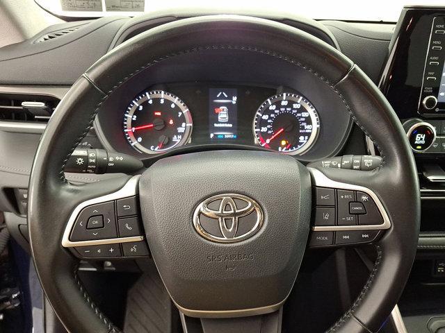 used 2022 Toyota Highlander car, priced at $30,567