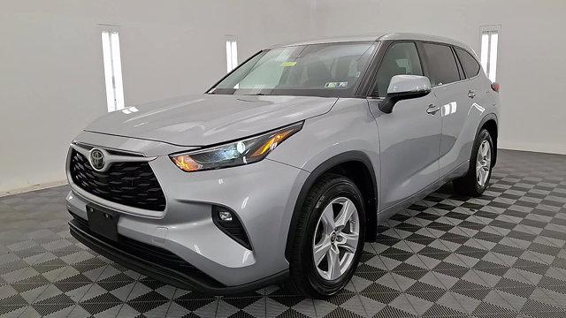 used 2024 Toyota Highlander car, priced at $35,999