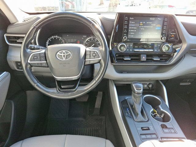 used 2021 Toyota Highlander car, priced at $33,999