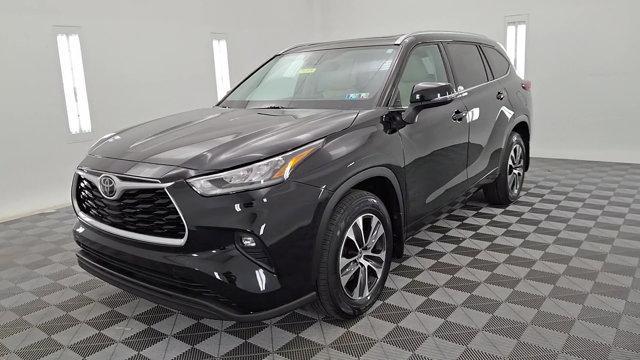 used 2020 Toyota Highlander car, priced at $33,999