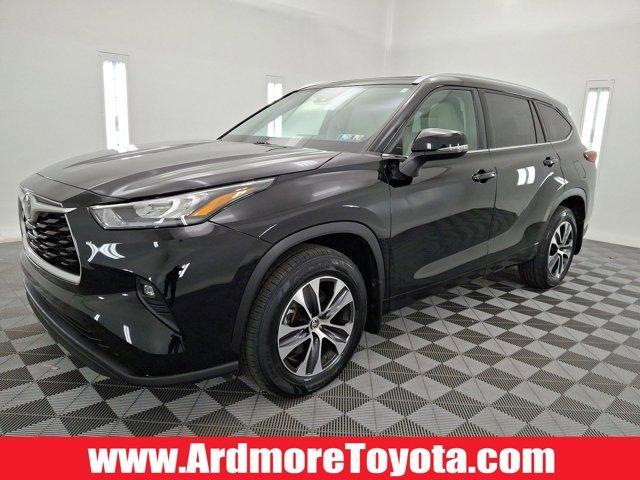 used 2020 Toyota Highlander car, priced at $33,999