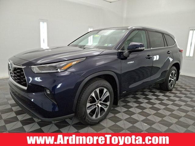 used 2021 Toyota Highlander Hybrid car, priced at $39,999