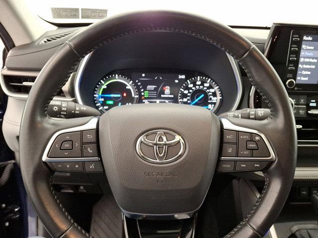 used 2021 Toyota Highlander Hybrid car, priced at $39,999