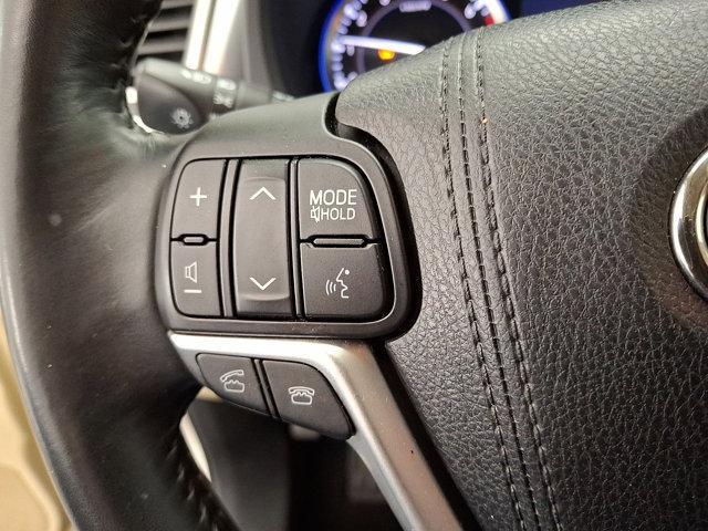 used 2015 Toyota Highlander car, priced at $19,444