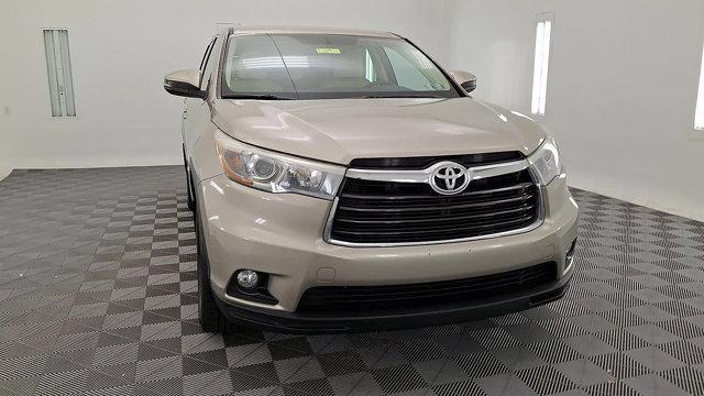 used 2015 Toyota Highlander car, priced at $19,444