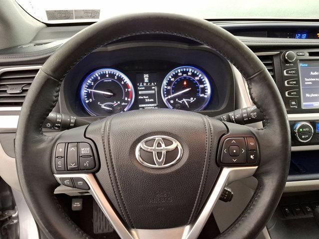 used 2014 Toyota Highlander car, priced at $18,820