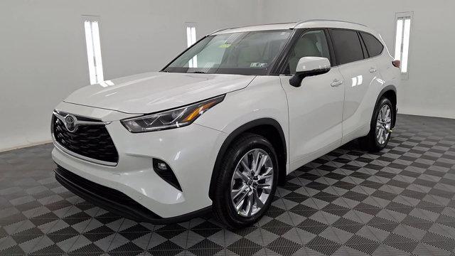 used 2021 Toyota Highlander car, priced at $40,699