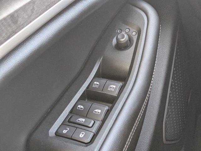 used 2021 Jeep Grand Cherokee L car, priced at $29,995