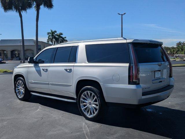 used 2020 Cadillac Escalade ESV car, priced at $42,595