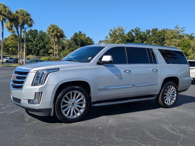 used 2020 Cadillac Escalade ESV car, priced at $42,595