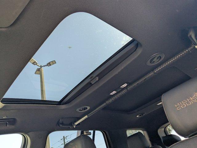 used 2023 Chevrolet Traverse car, priced at $36,995