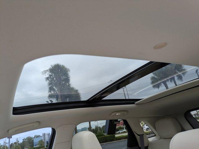 used 2021 Cadillac XT5 car, priced at $29,995