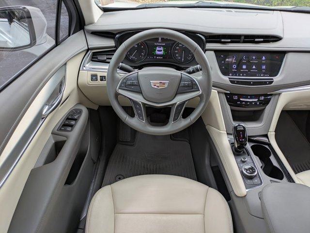 used 2021 Cadillac XT5 car, priced at $29,995