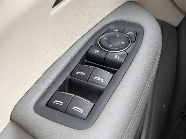 used 2022 Cadillac XT6 car, priced at $36,995