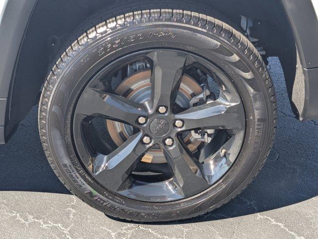 used 2024 Jeep Grand Cherokee L car, priced at $35,995