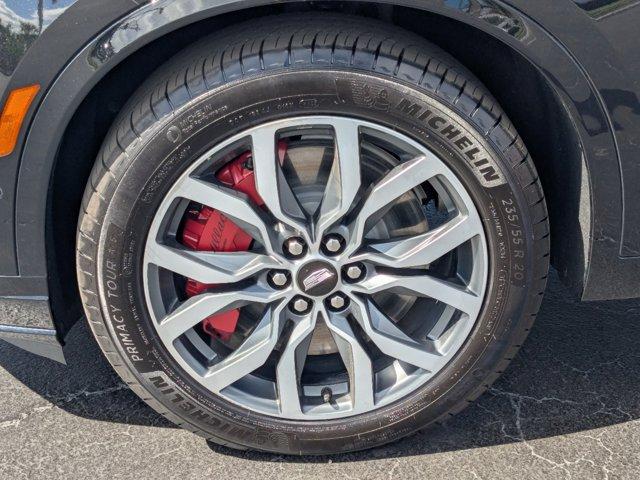 used 2024 Cadillac XT6 car, priced at $57,995