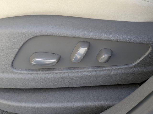 used 2023 Cadillac XT5 car, priced at $39,995