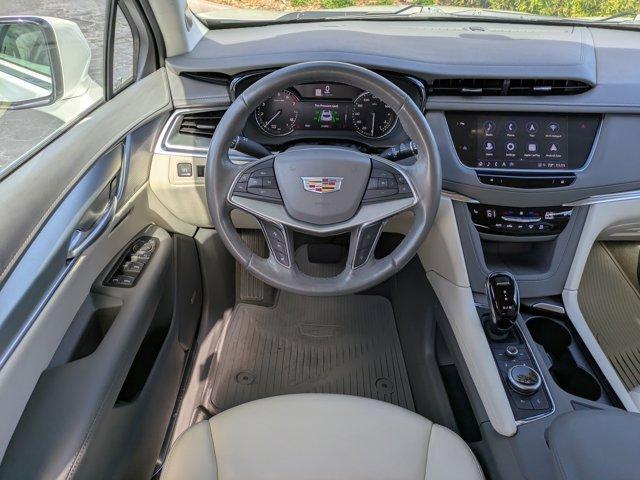 used 2023 Cadillac XT5 car, priced at $39,995