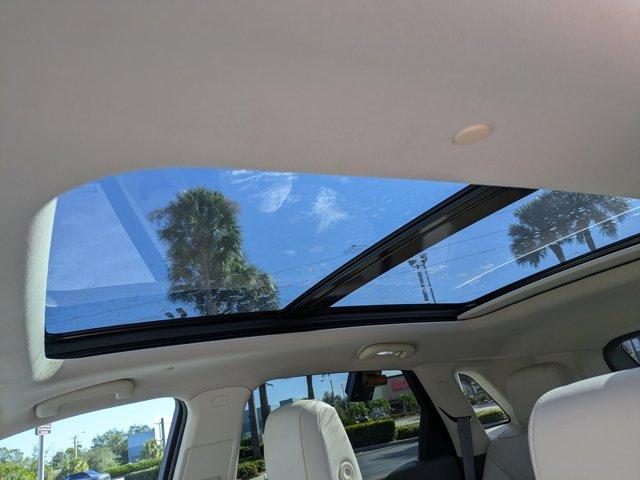 used 2023 Cadillac XT5 car, priced at $39,995