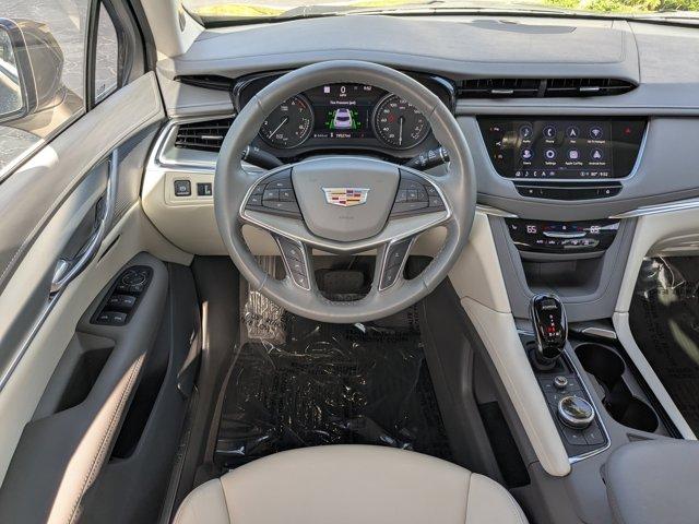 used 2022 Cadillac XT5 car, priced at $36,995