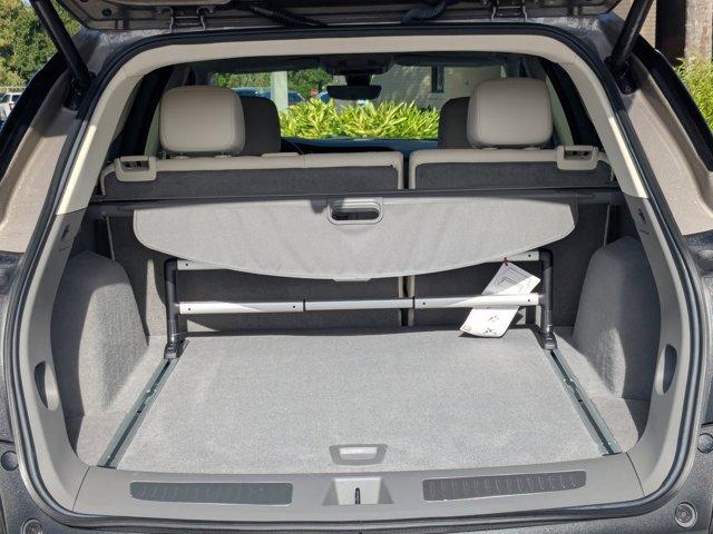 used 2022 Cadillac XT5 car, priced at $36,995