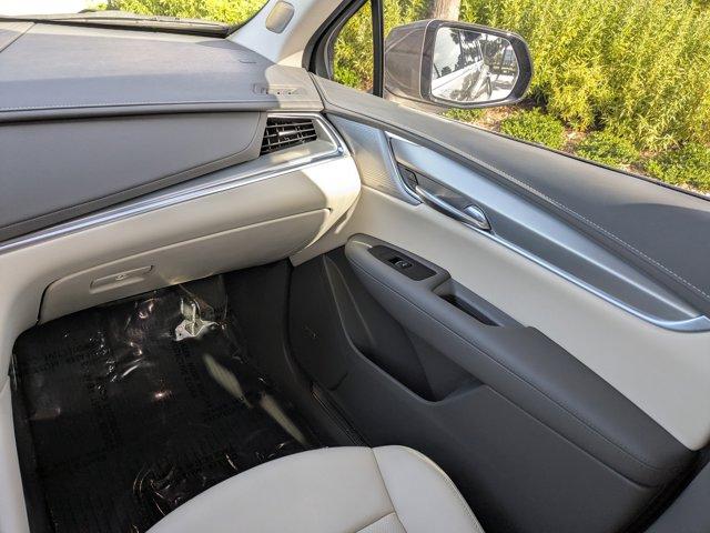 used 2022 Cadillac XT5 car, priced at $36,995
