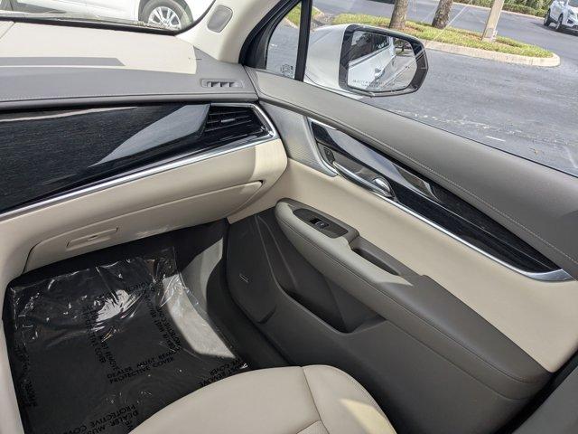 used 2023 Cadillac XT6 car, priced at $41,995