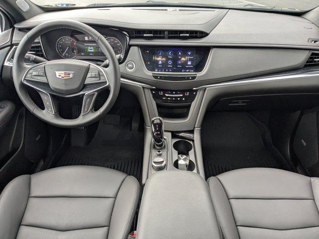 used 2025 Cadillac XT5 car, priced at $49,995
