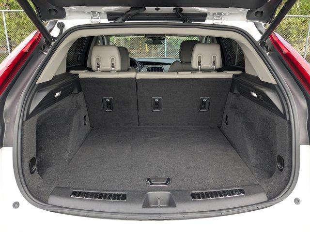 used 2021 Cadillac XT4 car, priced at $27,995