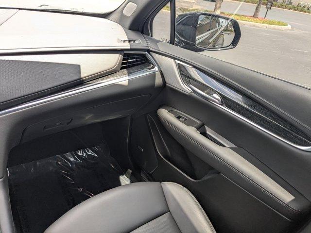 used 2022 Cadillac XT5 car, priced at $40,995
