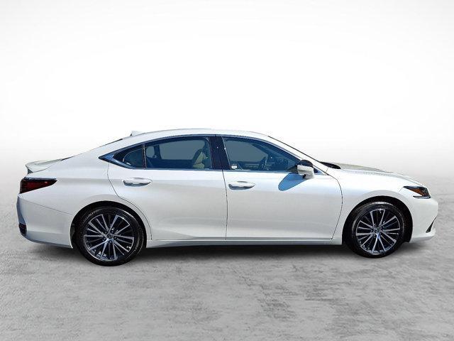 used 2025 Lexus ES 300h car, priced at $47,950