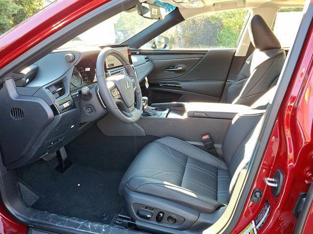 new 2025 Lexus ES 300h car, priced at $53,989