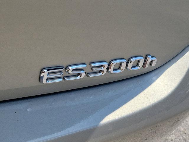 new 2024 Lexus ES 300h car, priced at $51,325