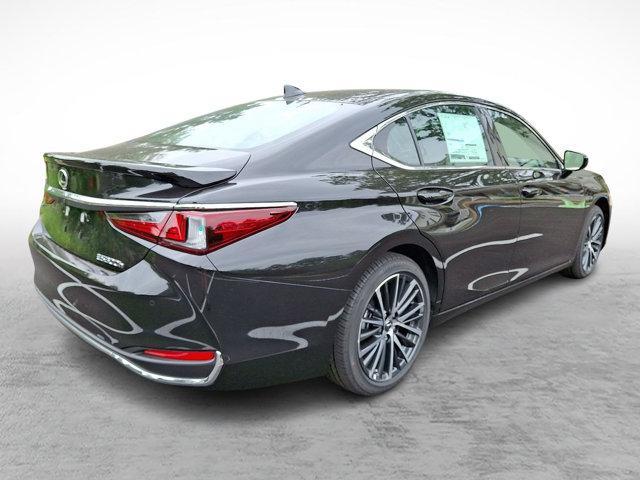 new 2025 Lexus ES 300h car, priced at $50,324