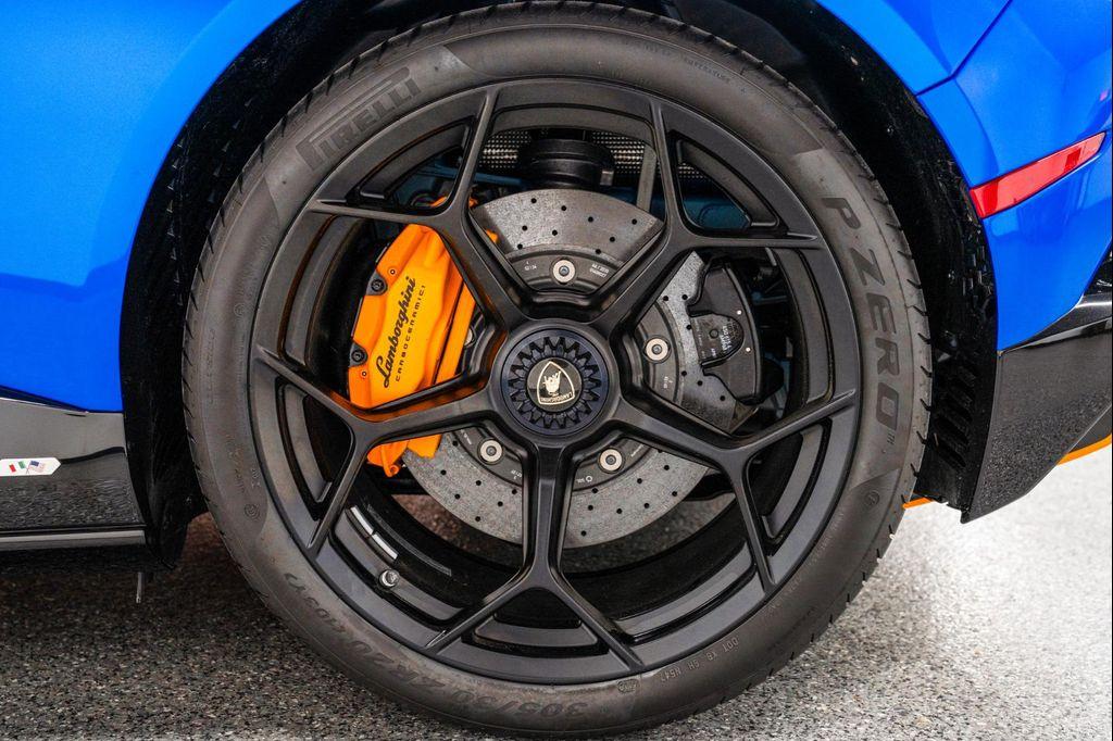 used 2020 Lamborghini Huracan EVO car, priced at $328,900