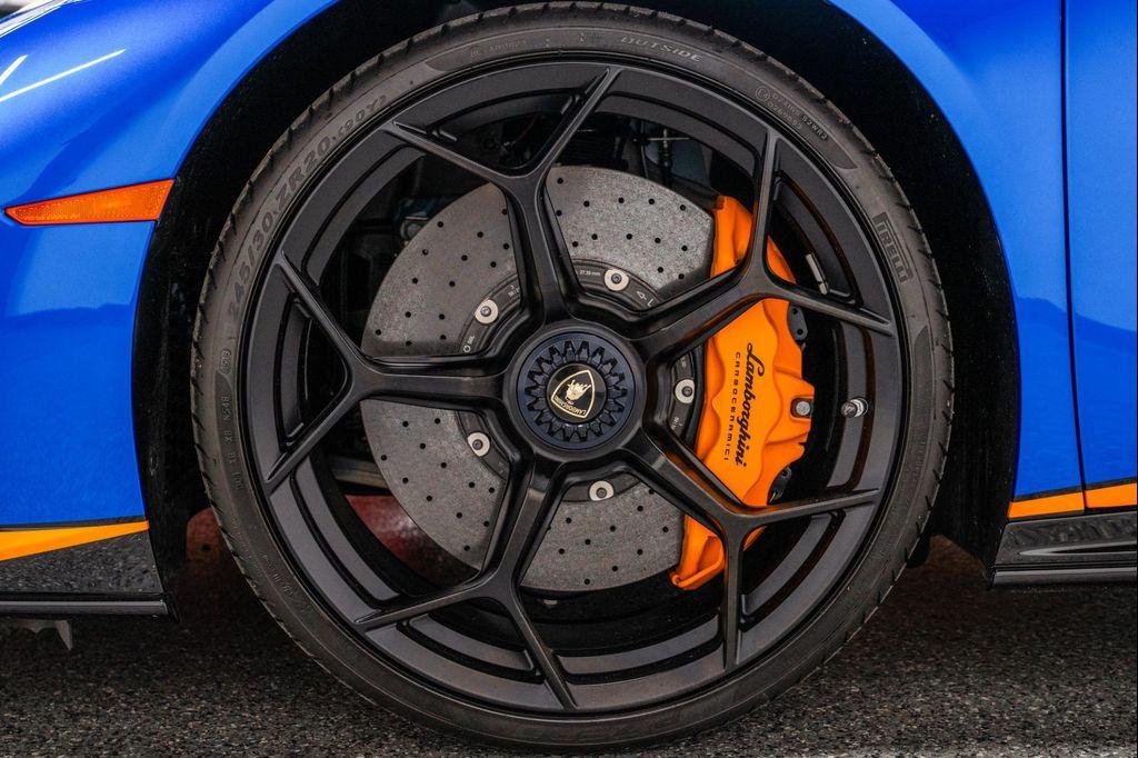 used 2020 Lamborghini Huracan EVO car, priced at $328,900