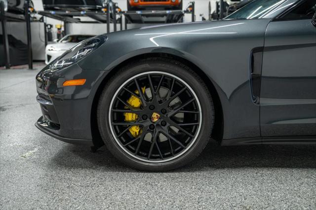 used 2018 Porsche Panamera car